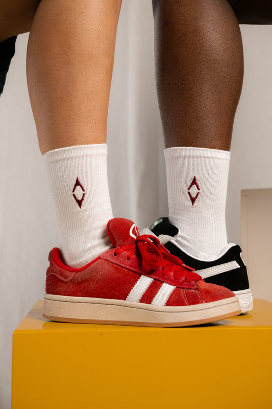 Bestickte Premium Socken mit Kompass <>